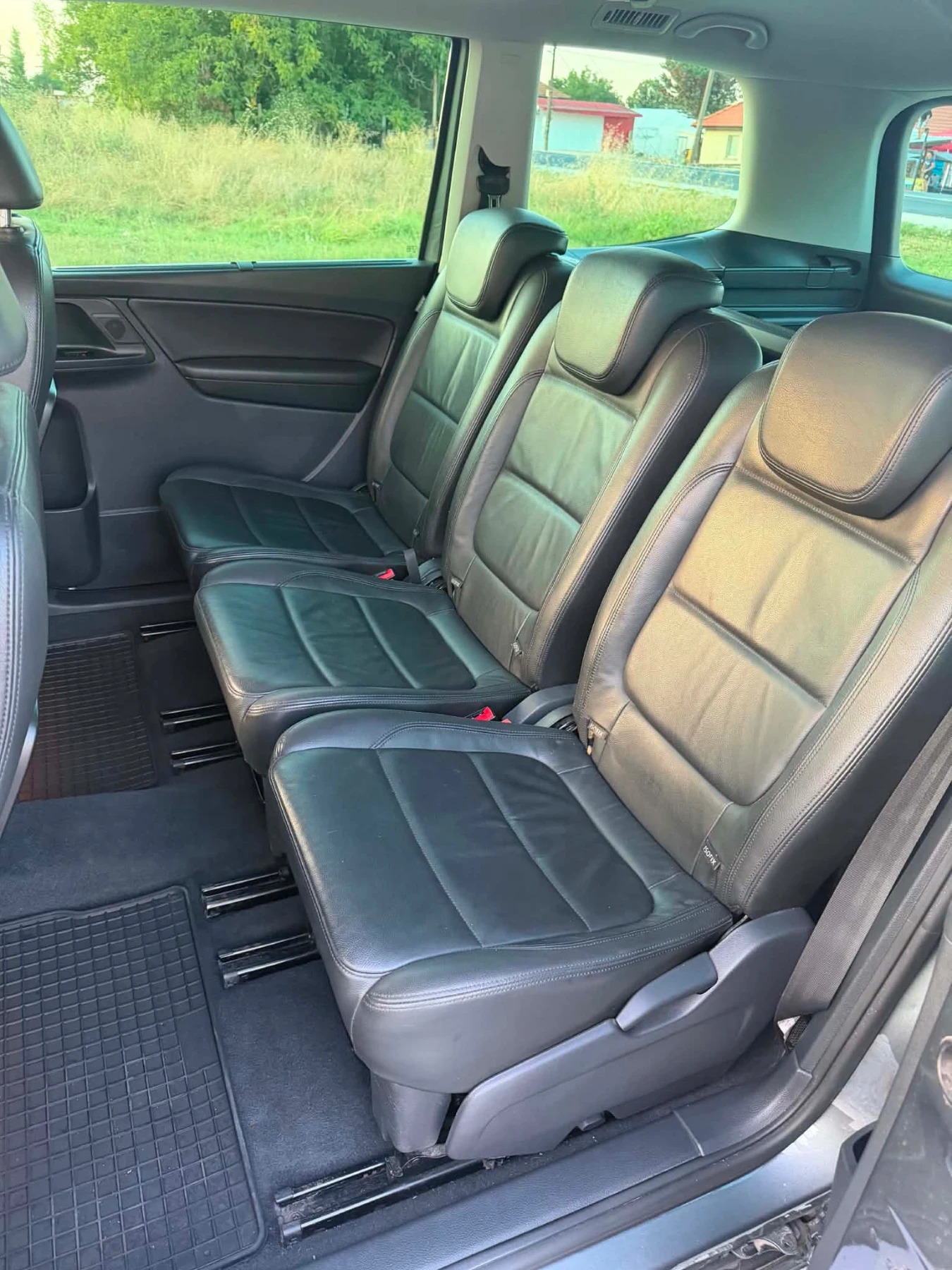 VW Sharan, снимка 17 - Автомобили и джипове - 55678893