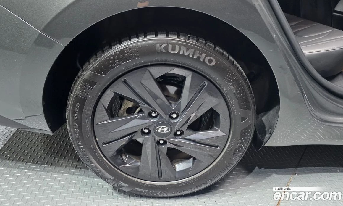Hyundai Elantra 1.6 LPi Modern, снимка 5 - Автомобили и джипове - 55940438