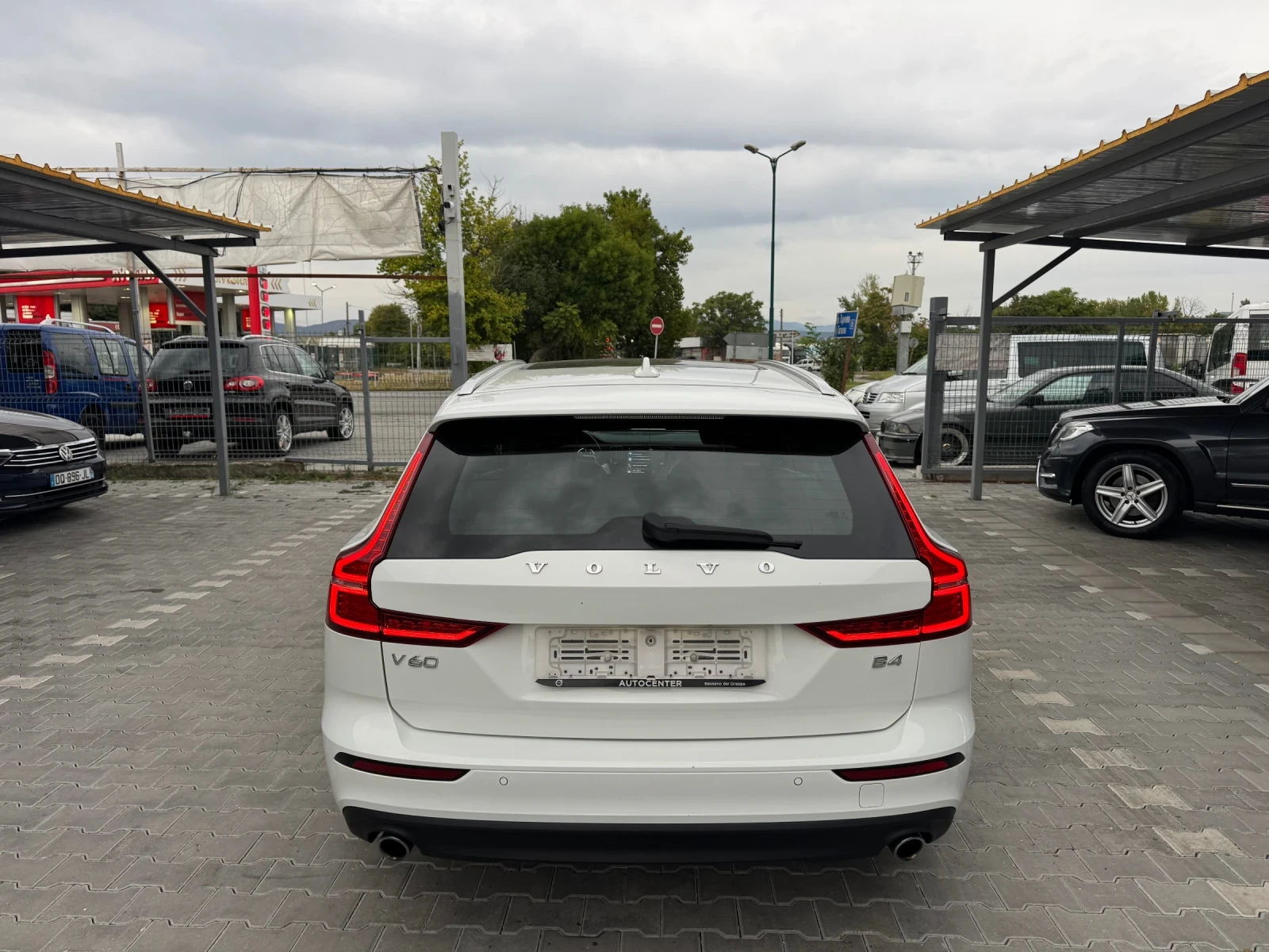 Volvo V60 2.0 B4 MILD-HYBRID  MOMENTUM PRO | Mobile.bg � ����������� 13