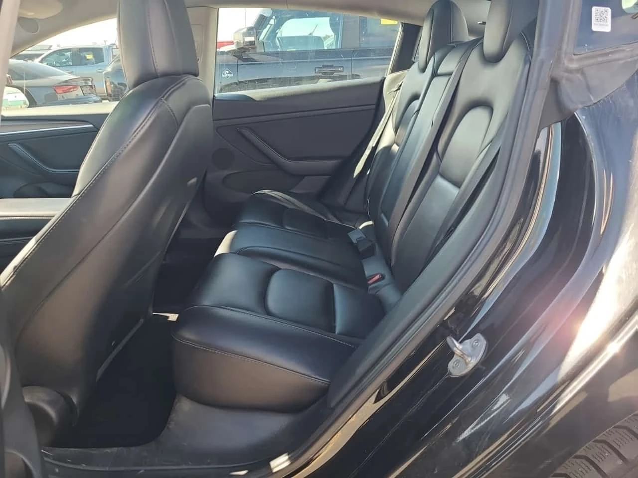 Tesla Model 3 * STANDARD RANGE * KEYLESS * ПАМЕТ * ПОДГРЕВ * , снимка 12 - Автомобили и джипове - 56481153