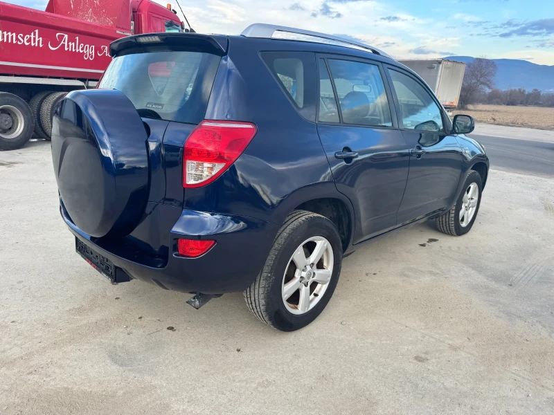 Toyota Rav4 d4d, снимка 6 - Автомобили и джипове - 48548519