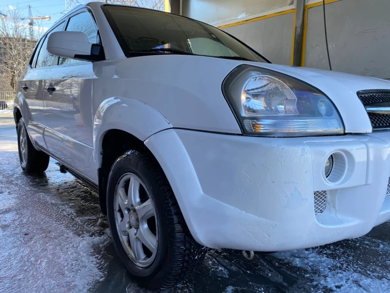 Hyundai Tucson 2.0, снимка 2 - Автомобили и джипове - 49359461