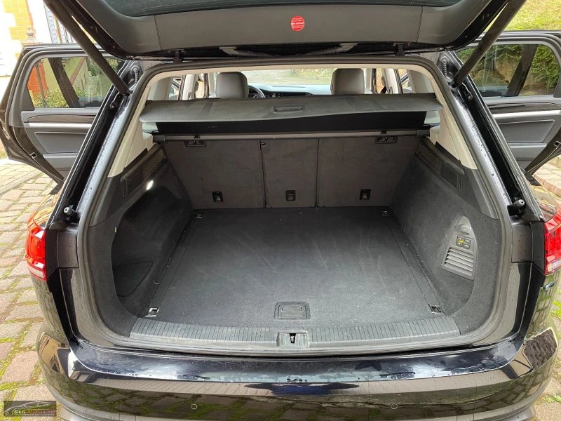 VW Touareg 3.0-TDI/231HP/V6/4X4/NAVI/LED/AMBI/CAM/ACC/216v, снимка 5 - Автомобили и джипове - 49848104