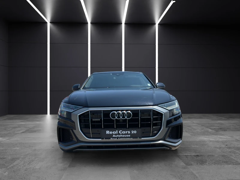 Audi Q8 3.0TFSI* DISTR* S-LINE* PANO* HEAD-UP* B&O* 360CAM, снимка 2 - Автомобили и джипове - 50853772