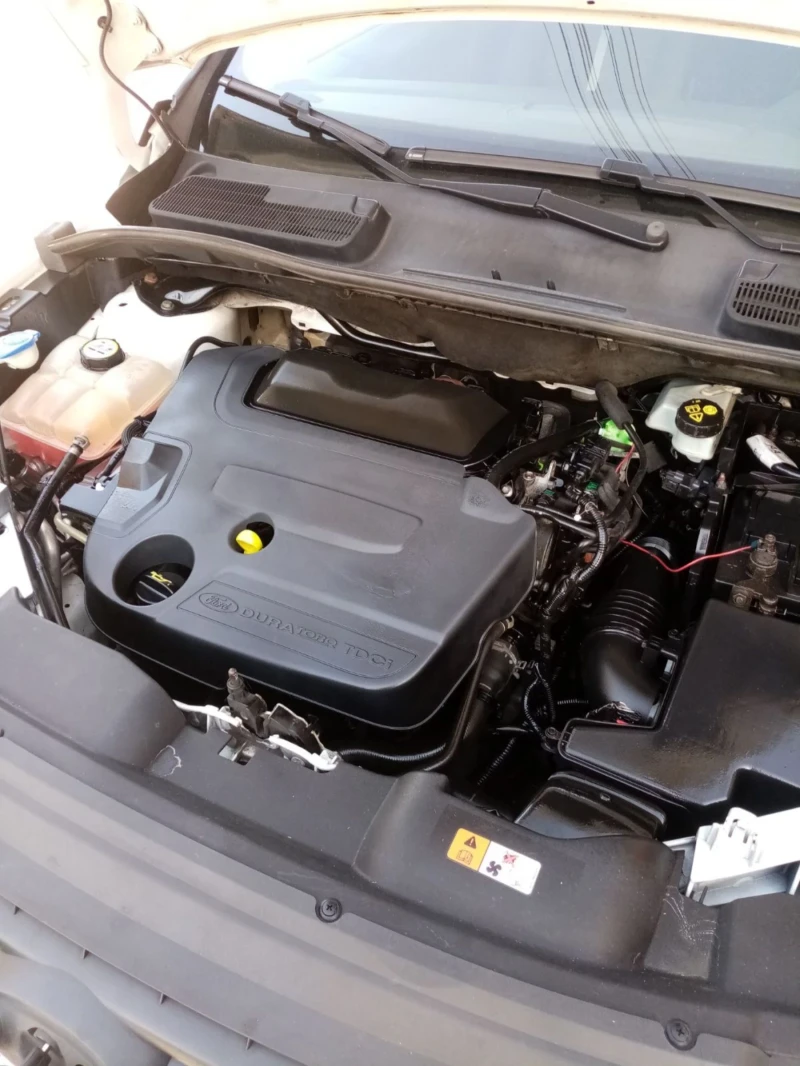 Ford Kuga TITANIUM.TOP.FULL EXTRA. 2.0DISEL 4x4, снимка 15 - Автомобили и джипове - 51813964