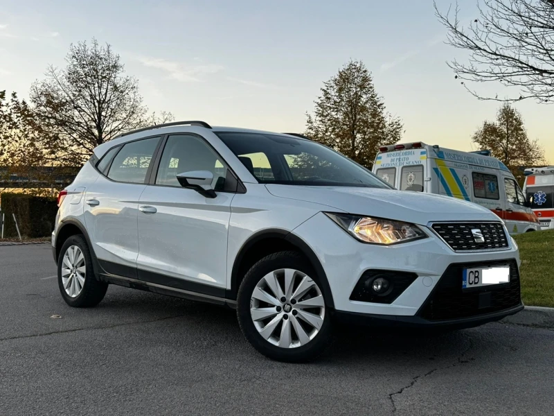 Seat Arona, снимка 3 - Автомобили и джипове - 52457925