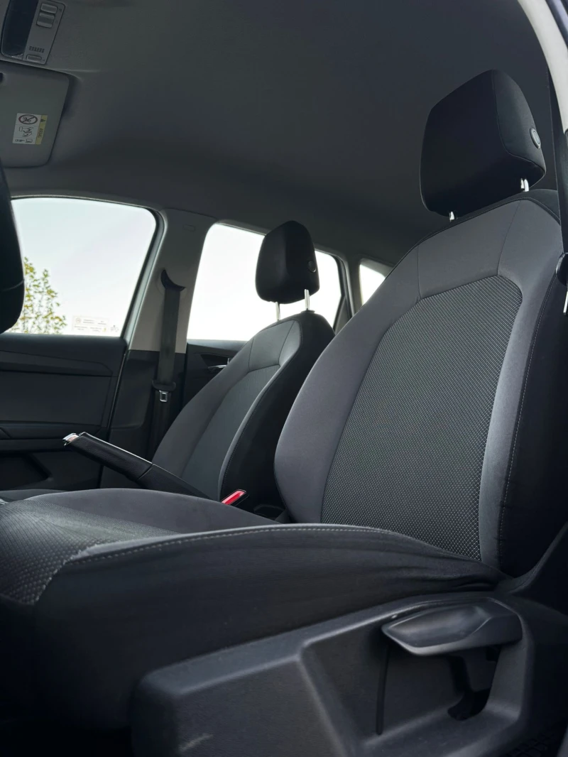 Seat Arona, снимка 5 - Автомобили и джипове - 52457925