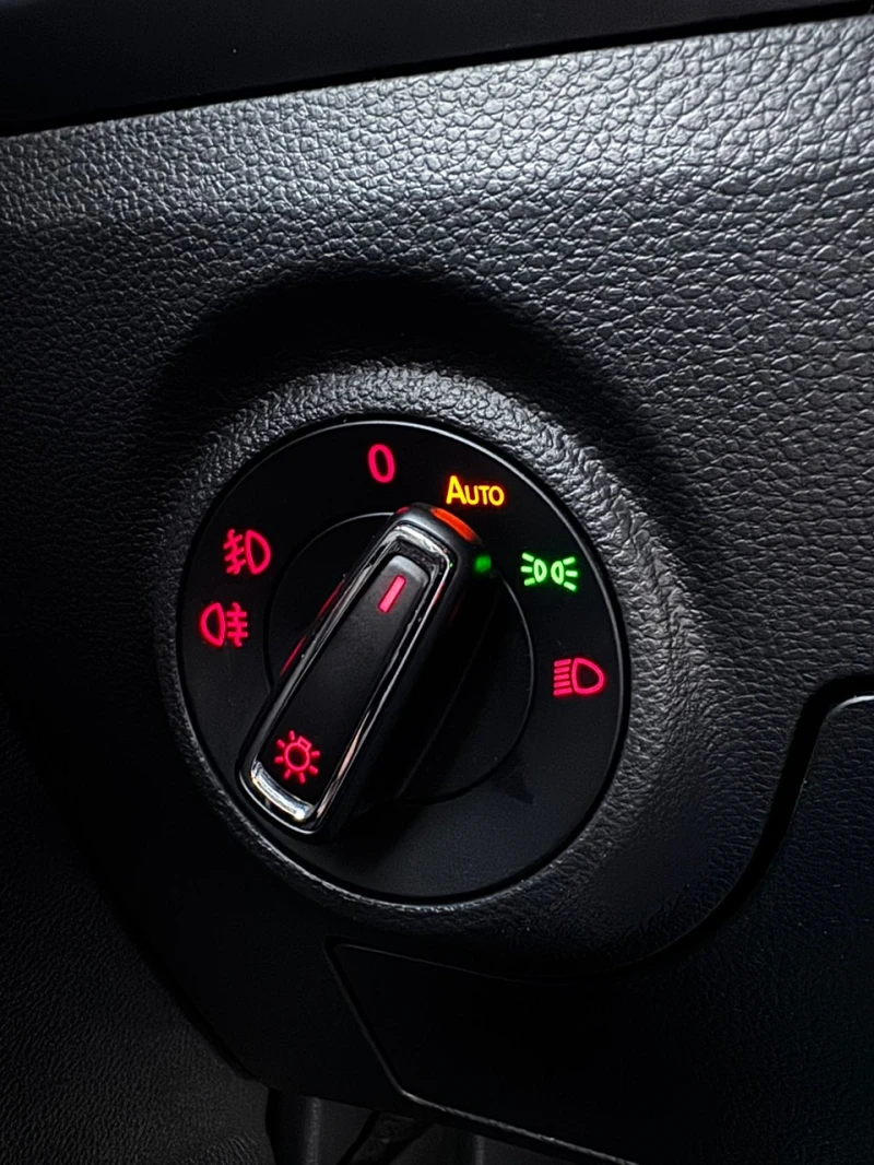 Seat Arona, снимка 7 - Автомобили и джипове - 52457925