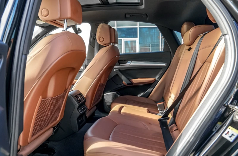 Audi Q5 SPORTBACK Technik 45 TFSI quattro / КРАЙНА ЦЕНА , снимка 10 - Автомобили и джипове - 52709156