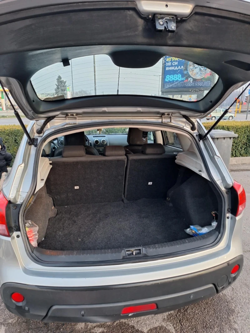 Nissan Qashqai, снимка 16 - Автомобили и джипове - 52841551