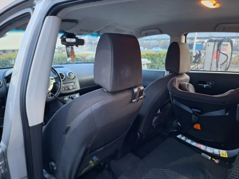 Nissan Qashqai, снимка 15 - Автомобили и джипове - 52841551