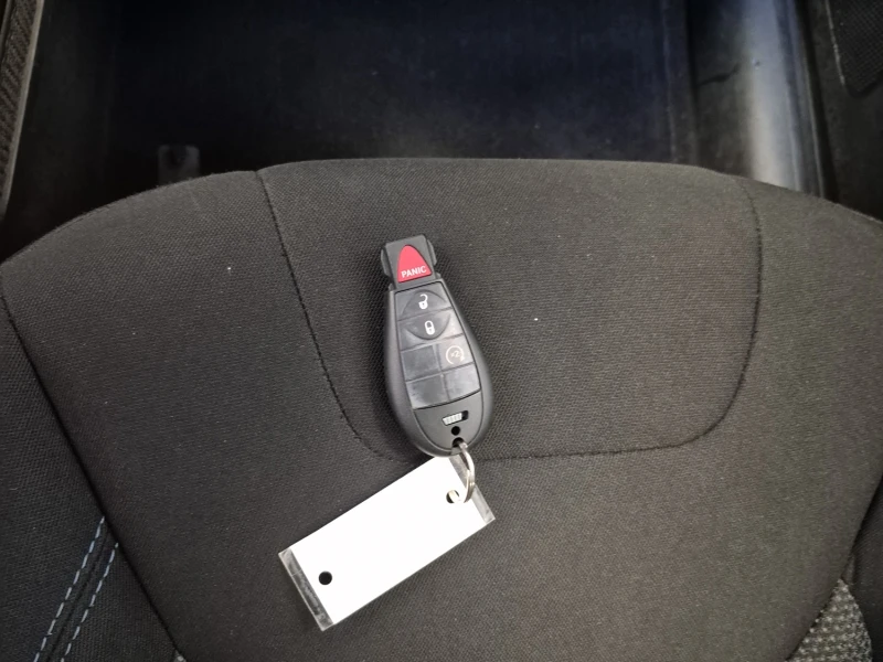 Jeep Cherokee SPORT * CARFAX* , снимка 8 - Автомобили и джипове - 53475077