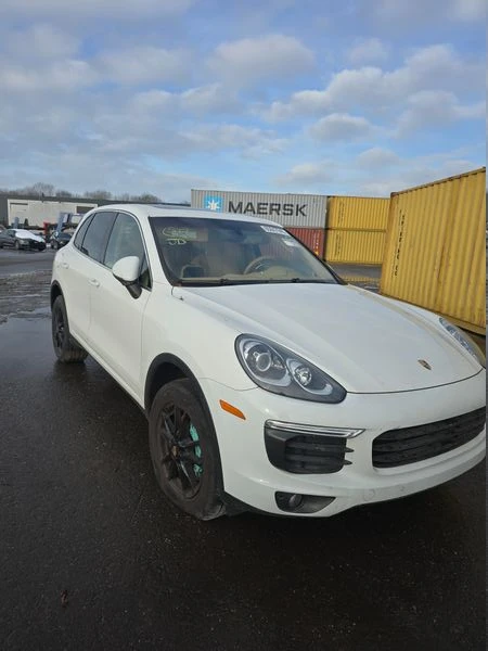 Porsche Cayenne 3.6 V6 * Реални километри * Сервизна история, снимка 2 - Автомобили и джипове - 52700519
