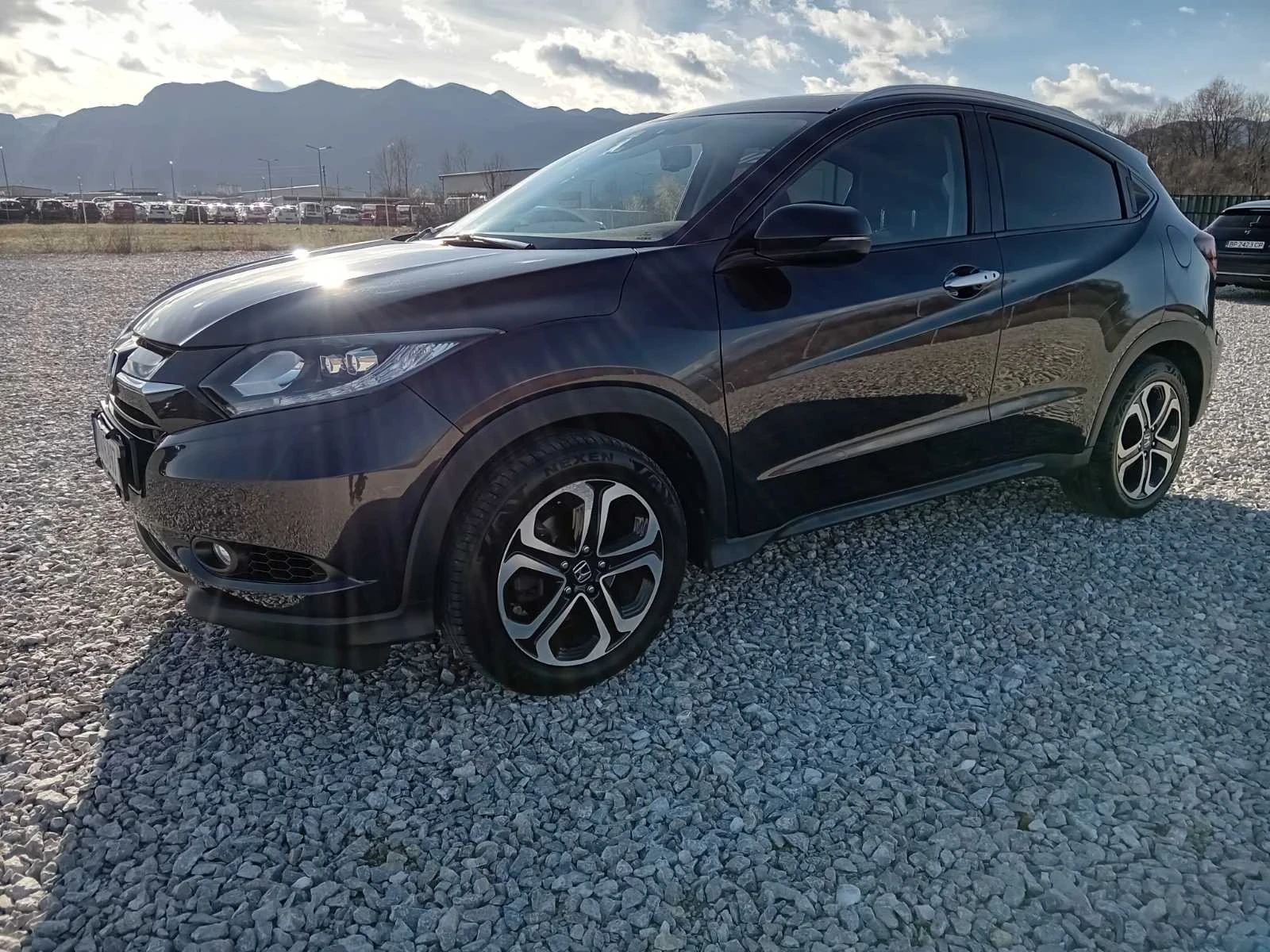 Honda Hr-v 1.6D EXCLUSIVE/KEYLESS/PANORAMA/ СЕРВИЗНА ИСТОРИЯ - изображение 6