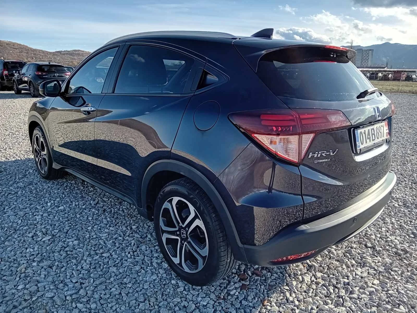 Honda Hr-v 1.6D EXCLUSIVE/KEYLESS/PANORAMA/ СЕРВИЗНА ИСТОРИЯ - изображение 2