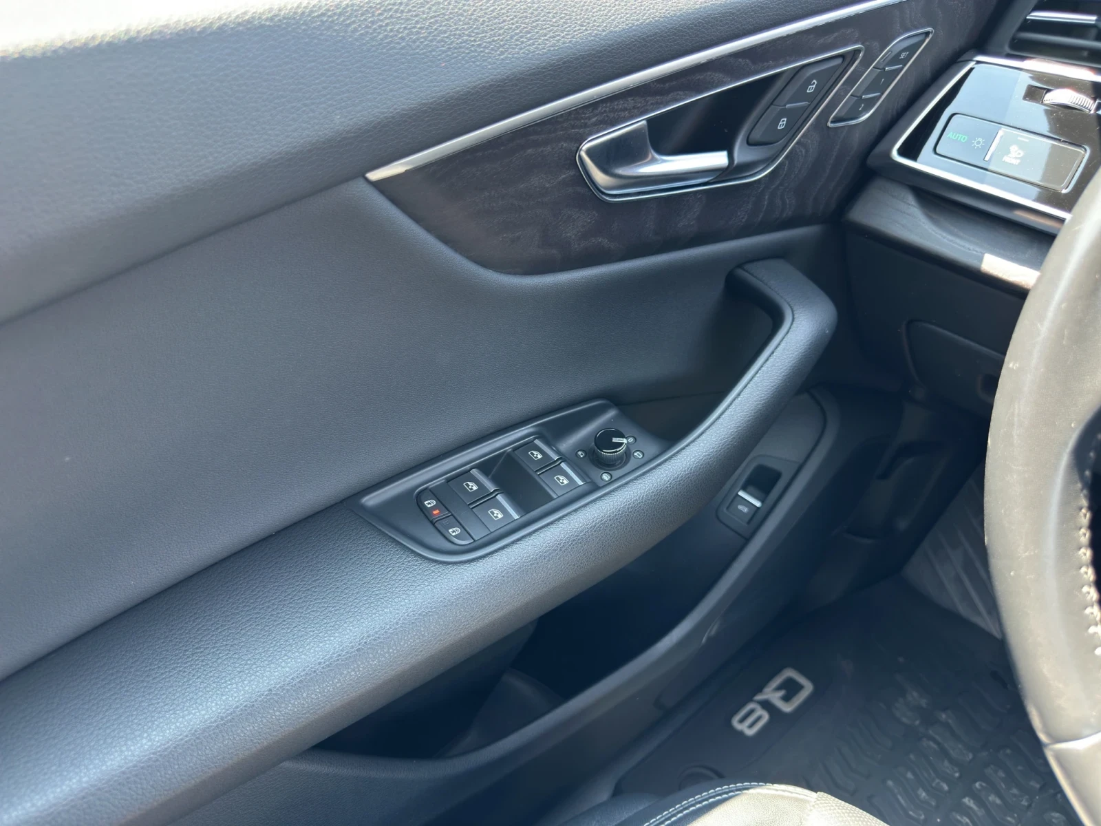 Audi Q8 3.0TFSI* DISTR* S-LINE* PANO* HEAD-UP* B&O* 360CAM - изображение 9