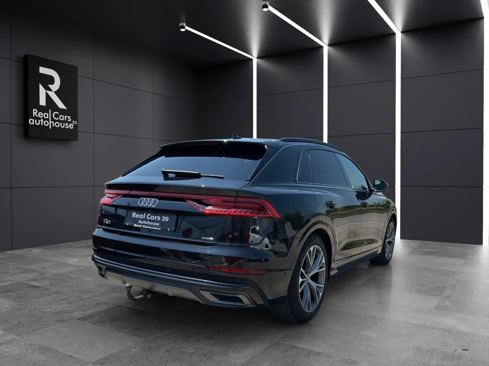 Audi Q8 3.0TFSI* DISTR* S-LINE* PANO* HEAD-UP* B&O* 360CAM - изображение 5