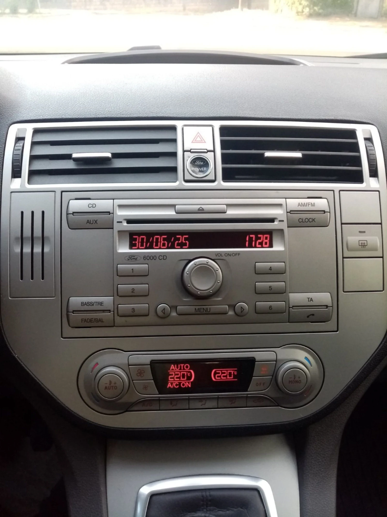Ford Kuga TITANIUM.TOP.FULL EXTRA. 2.0DISEL 4x4 - изображение 7