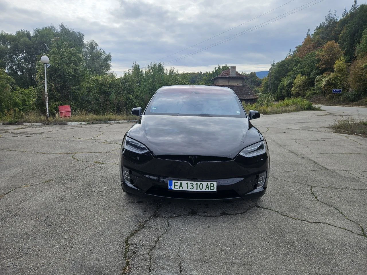 Tesla Model X 90D - изображение 4