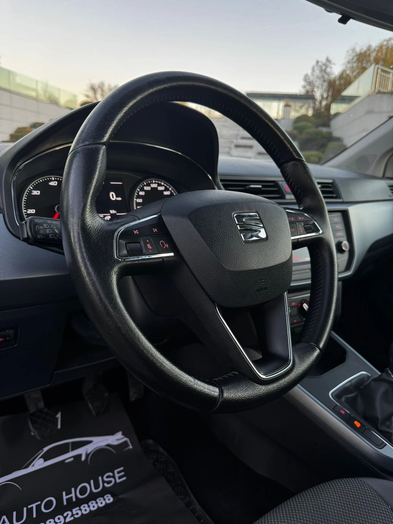 Seat Arona  - изображение 6