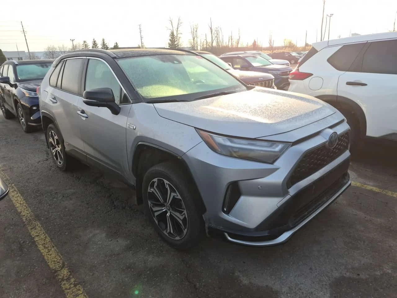 Toyota Rav4 * XSE * CARFAX * ПАНОРАМА * KEYLESS * ПОДГРЕВИ, снимка 2 - Автомобили и джипове - 54025373