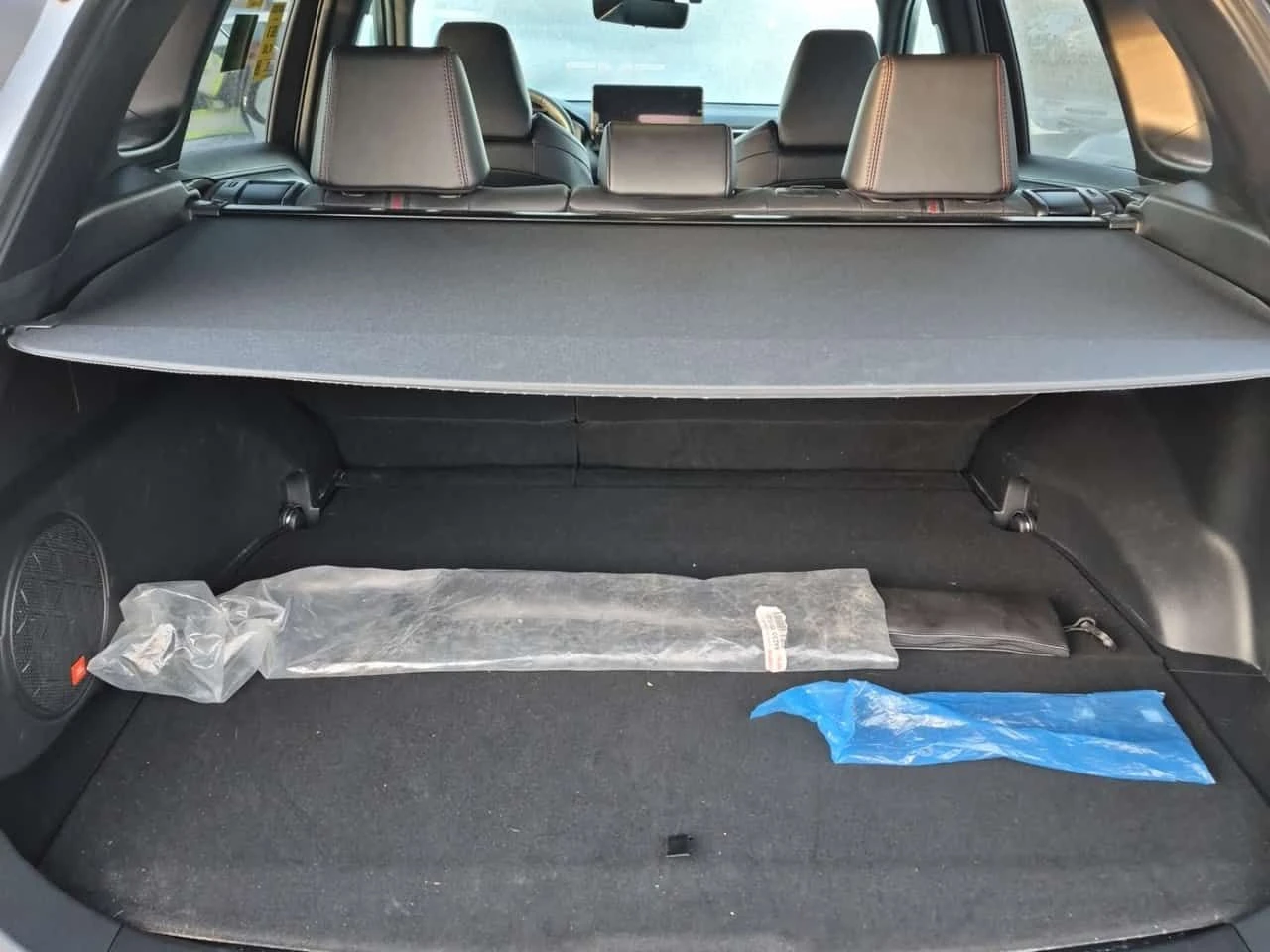 Toyota Rav4 * XSE * CARFAX * ПАНОРАМА * KEYLESS * ПОДГРЕВИ, снимка 13 - Автомобили и джипове - 54025373