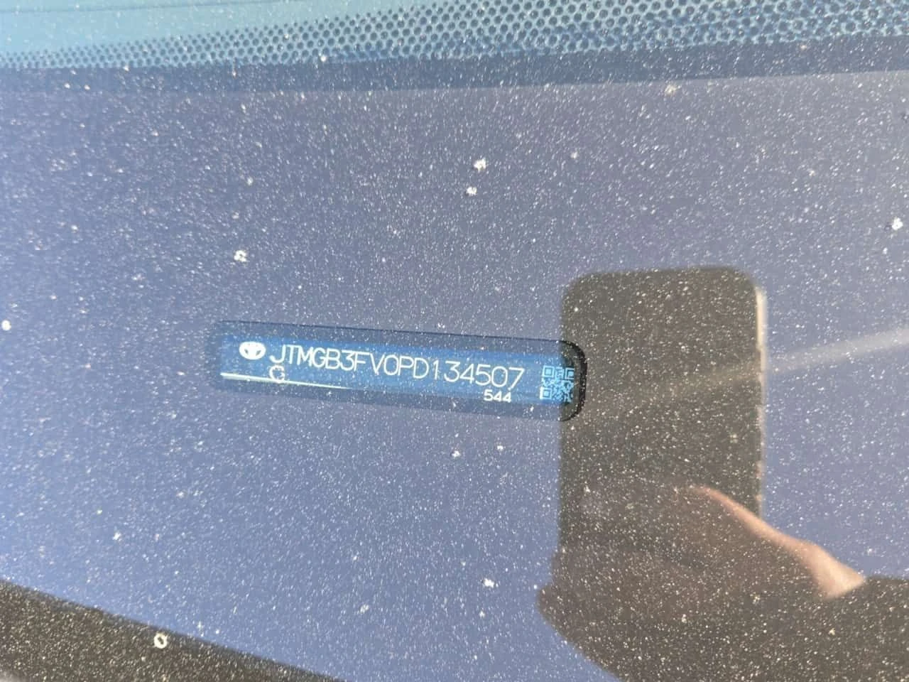 Toyota Rav4 * XSE * CARFAX * ПАНОРАМА * KEYLESS * ПОДГРЕВИ, снимка 17 - Автомобили и джипове - 54025373