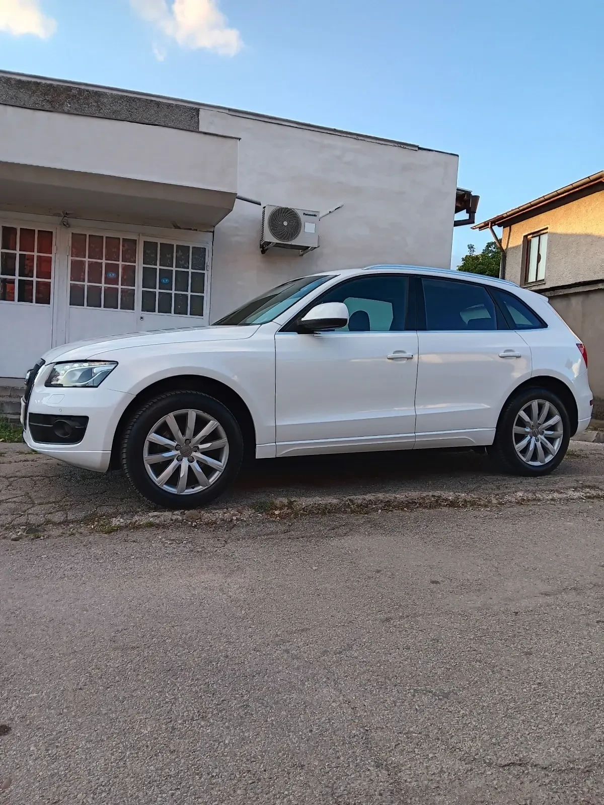 Audi Q5 Перфектна Топ фул Германия !!!, снимка 5 - Автомобили и джипове - 54832336