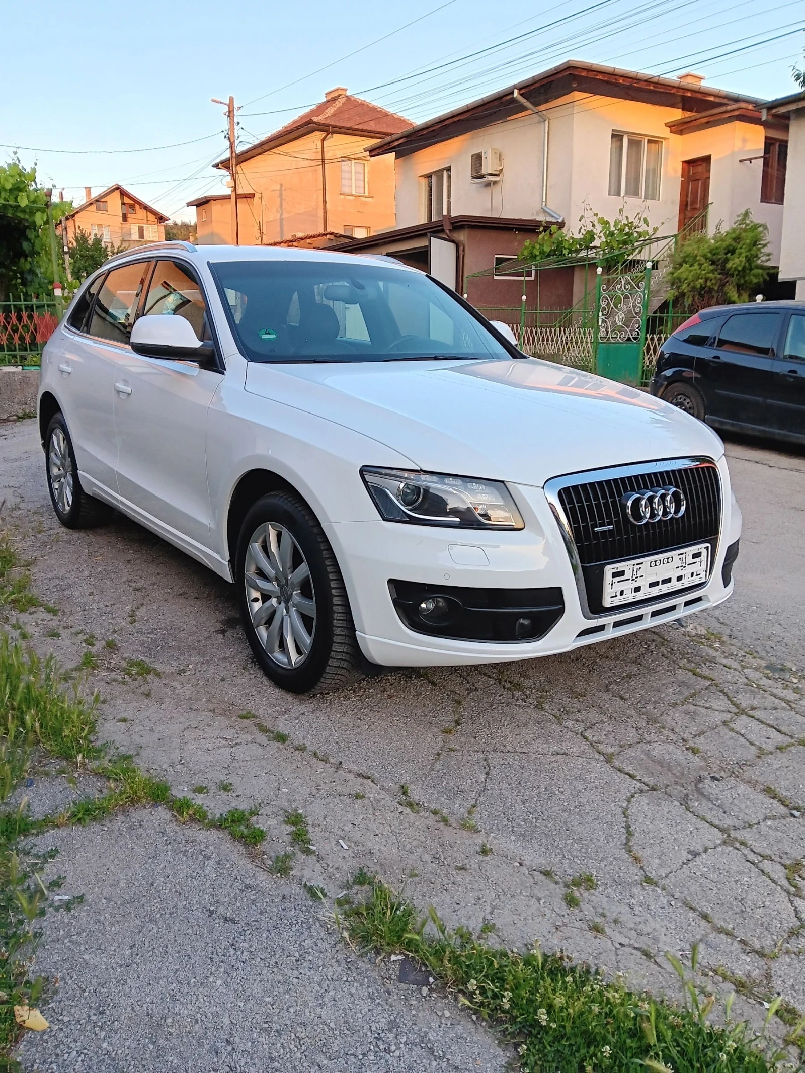 Audi Q5 Перфектна Топ фул Германия !!!, снимка 3 - Автомобили и джипове - 54832336