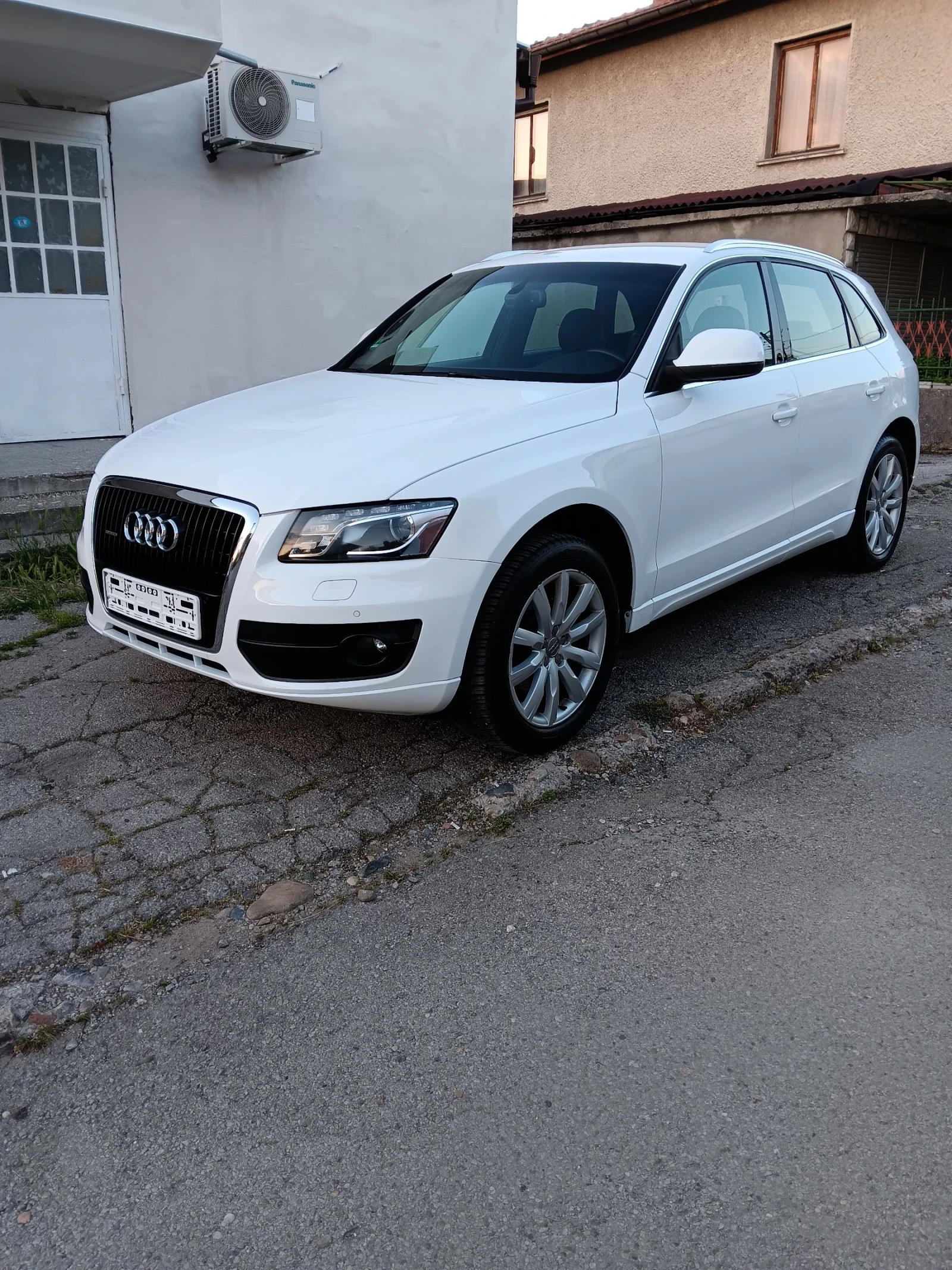 Audi Q5 Перфектна Топ фул Германия !!!, снимка 4 - Автомобили и джипове - 54832336