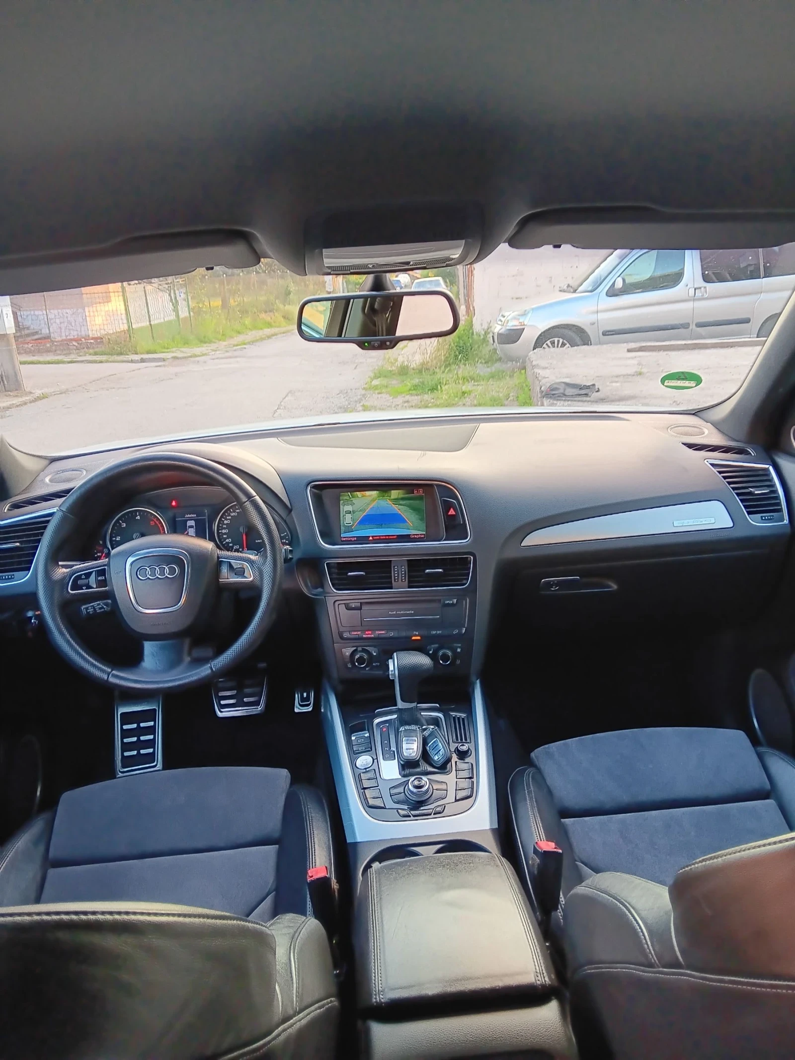 Audi Q5 Перфектна Топ фул Германия !!!, снимка 9 - Автомобили и джипове - 54832336