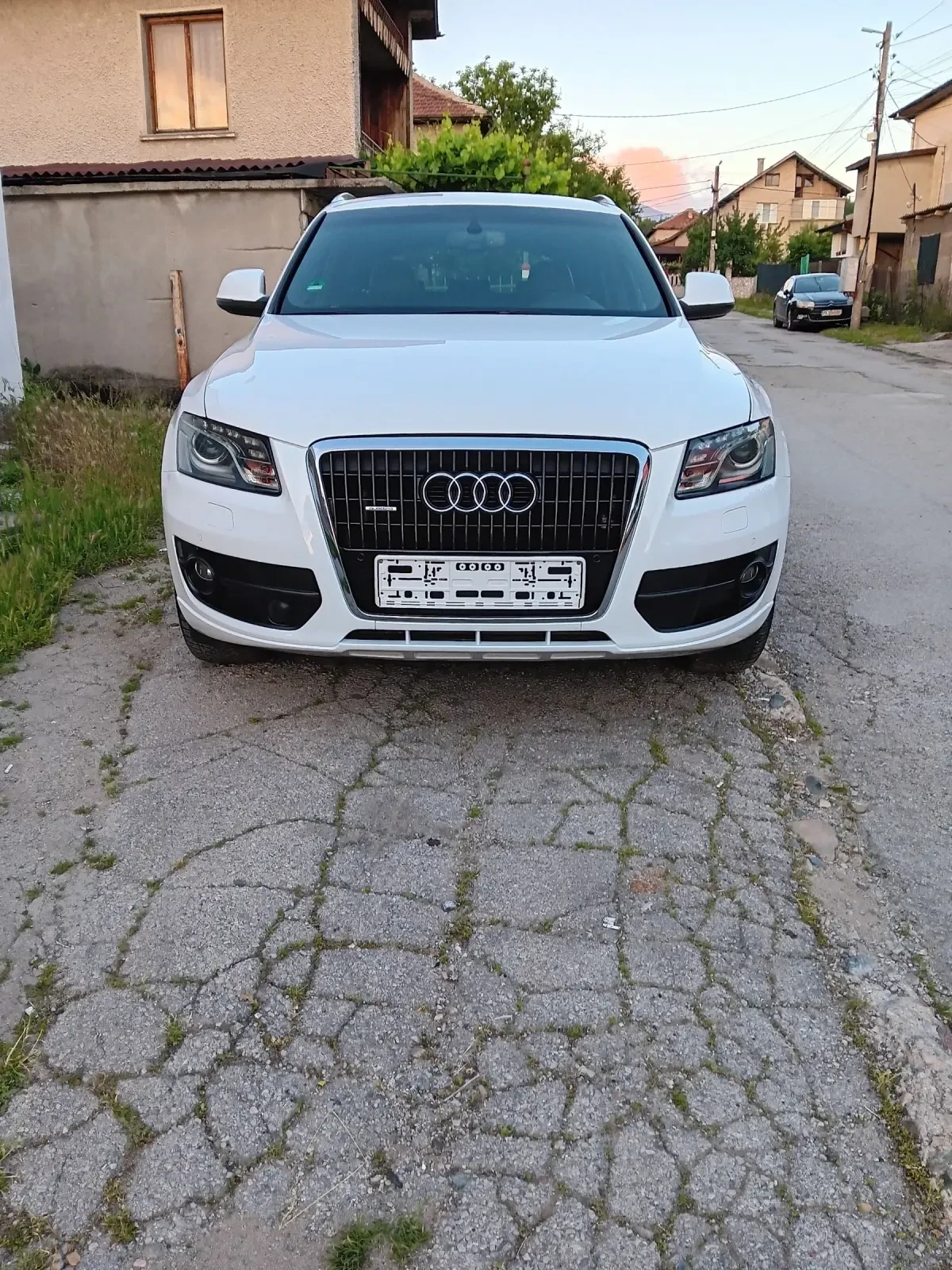 Audi Q5 Перфектна Топ фул Германия !!!, снимка 2 - Автомобили и джипове - 54832336