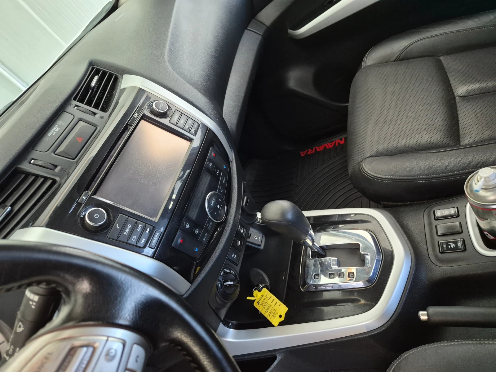 Nissan Navara 2.3cdi, снимка 8 - Автомобили и джипове - 54865997