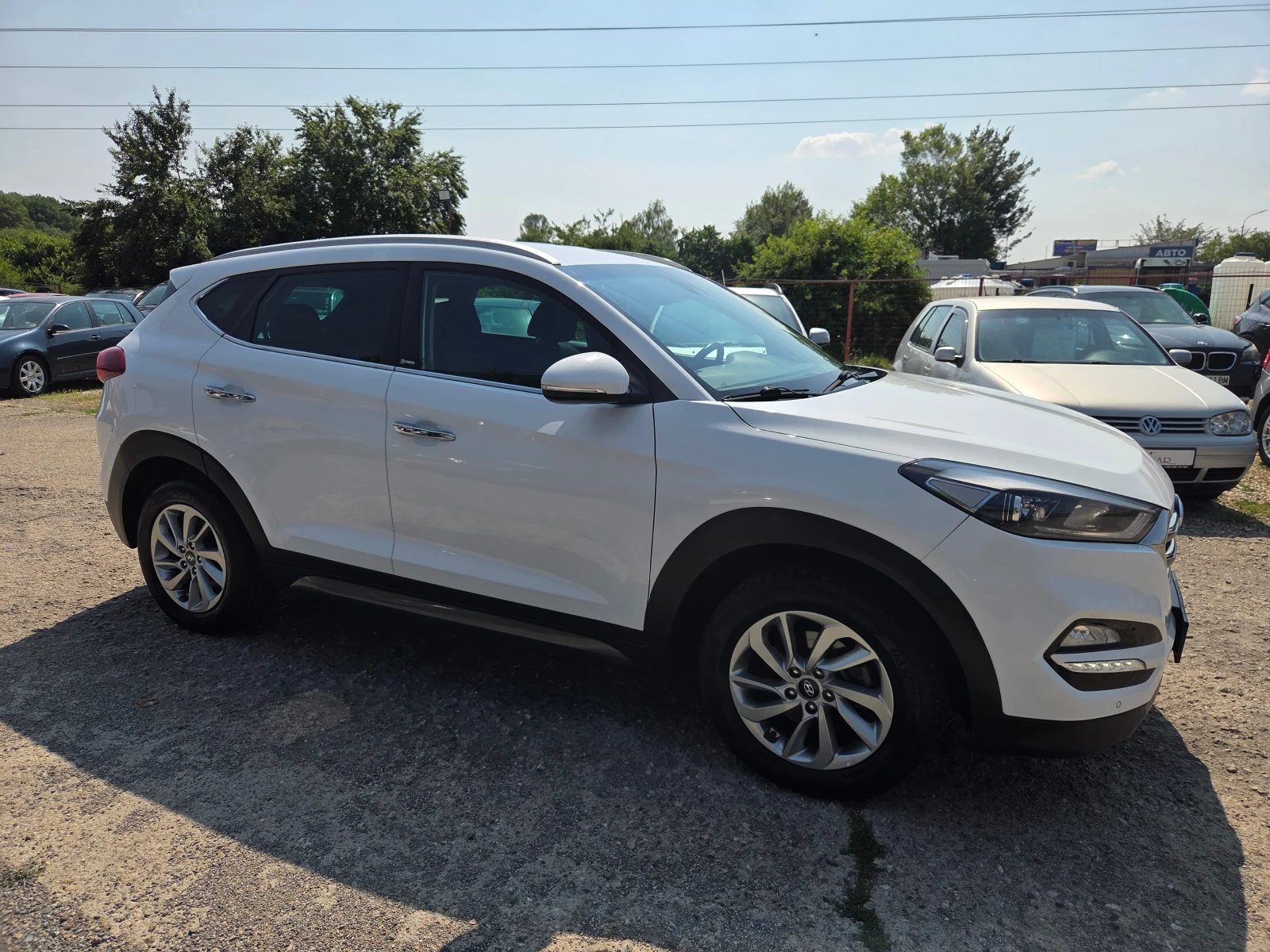 Hyundai Tucson 2.0CRDI/4X4, снимка 3 - Автомобили и джипове - 55362946