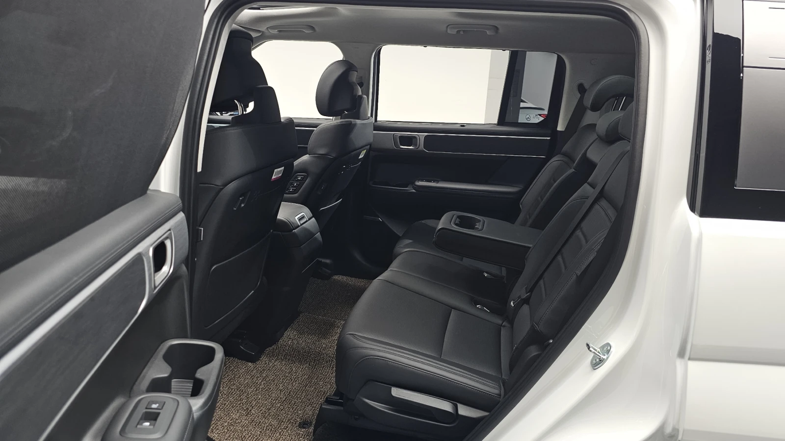 Hyundai Santa fe 2.5T Calligraphy* BOSE* ЕЛ. БАГАЖНИК* КРАЙНА ЦЕНА, снимка 12 - Автомобили и джипове - 55452001