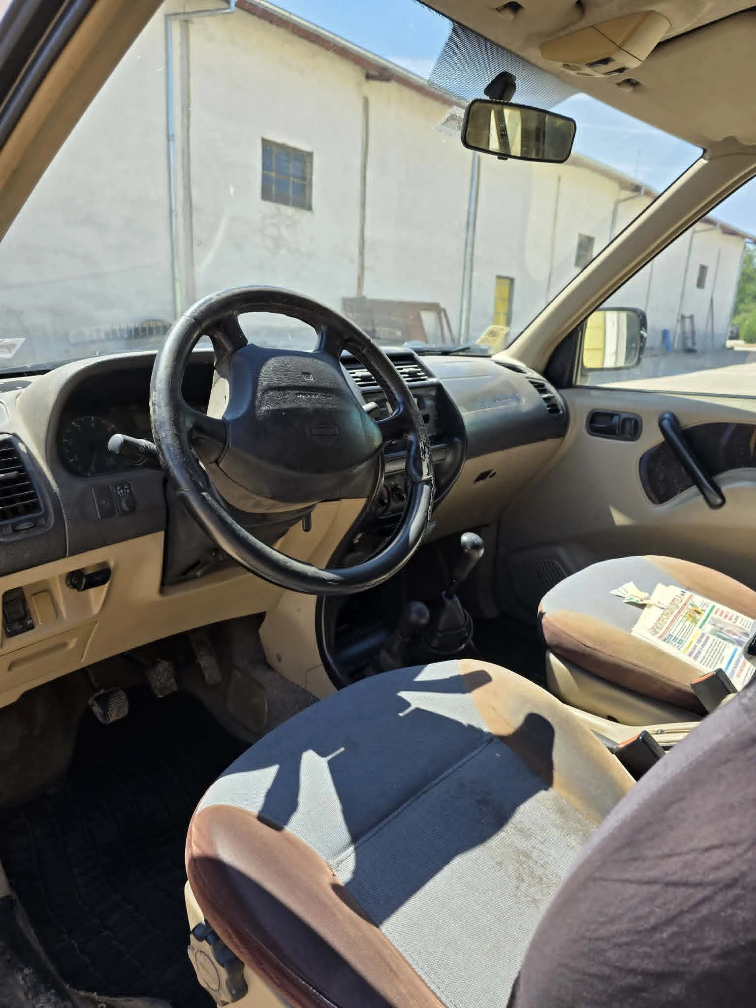 Nissan Terrano, снимка 6 - Автомобили и джипове - 55824657