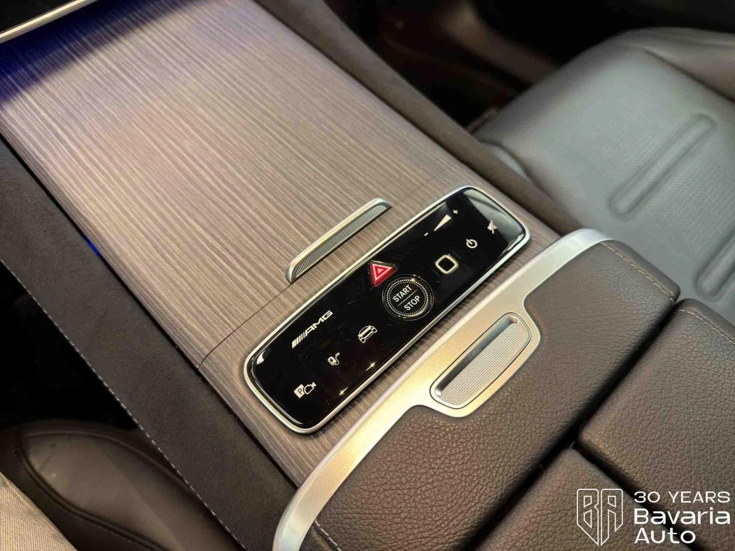 Mercedes-Benz EQE 43 AMG SUV 4MATIK Hyperscreen Panorama, снимка 13 - Автомобили и джипове - 56077482