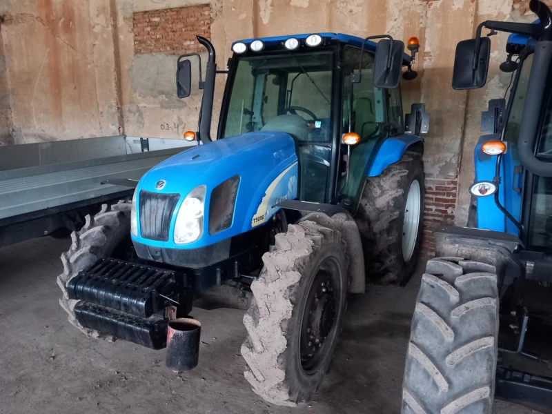 Трактор New Holland T5050