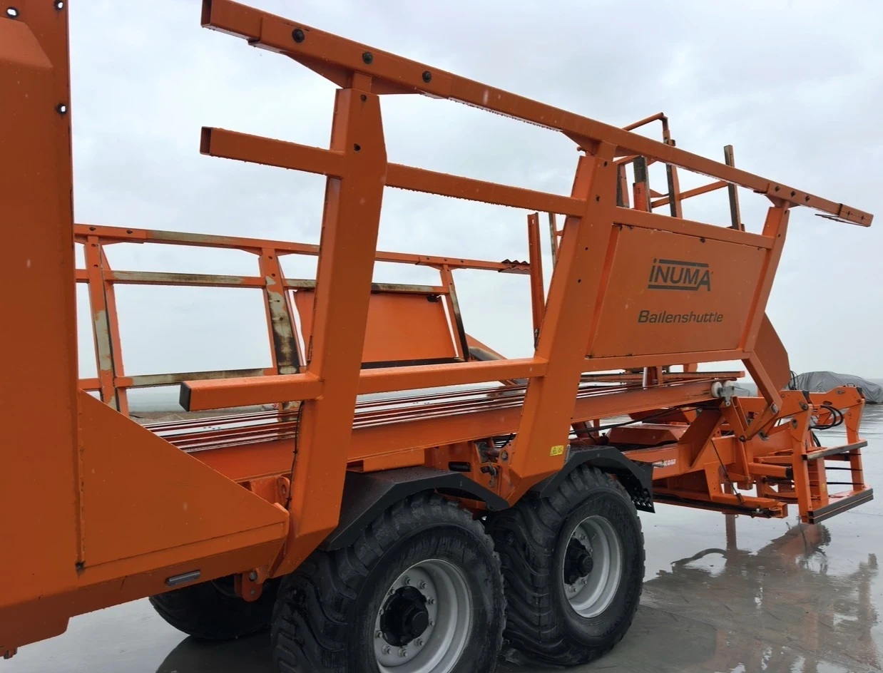 Балировачка Krone Самотоварещо ремърке inuma, снимка 2 - Селскостопанска техника - 54033484