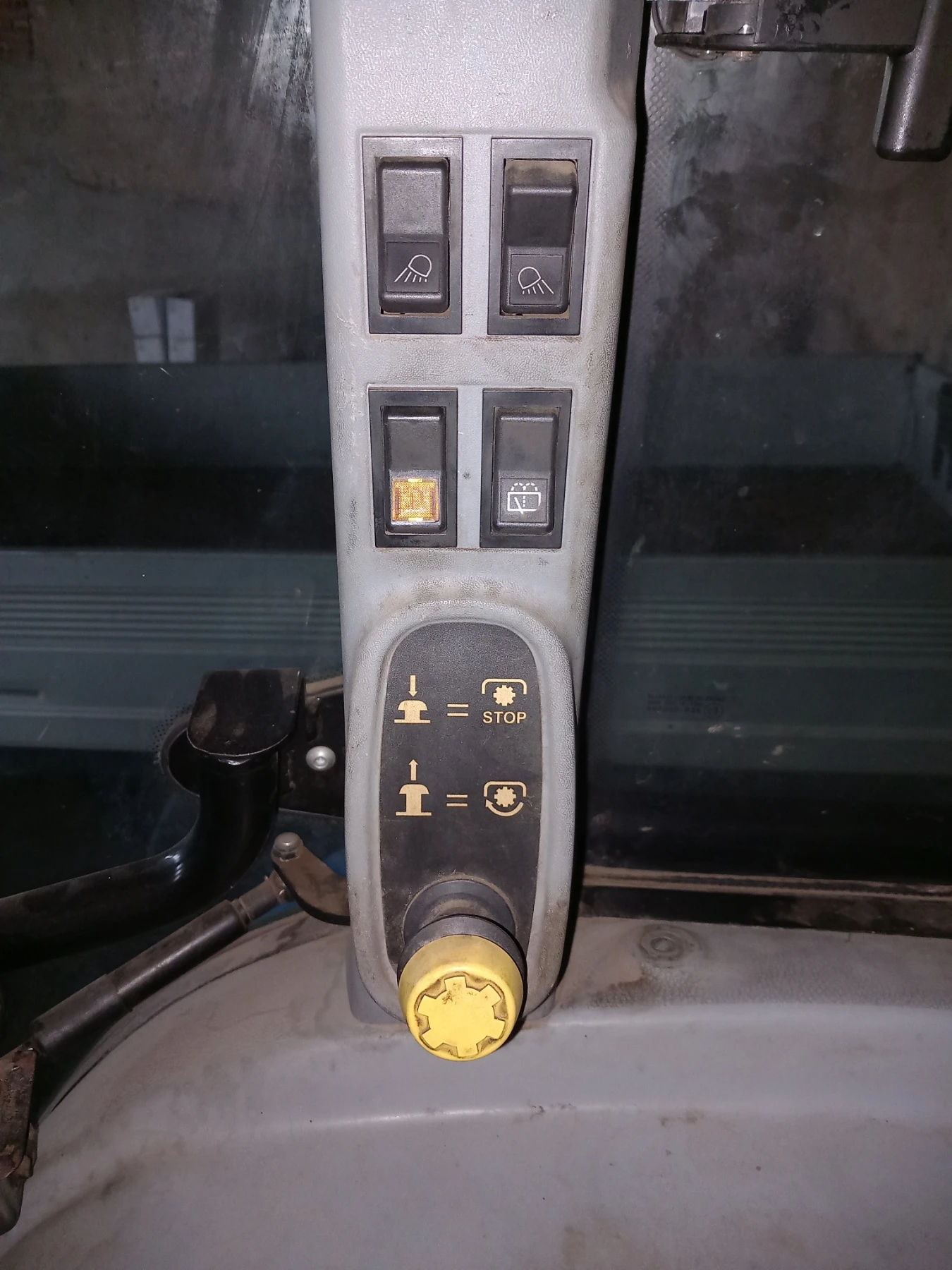 Трактор New Holland T5050 - изображение 6