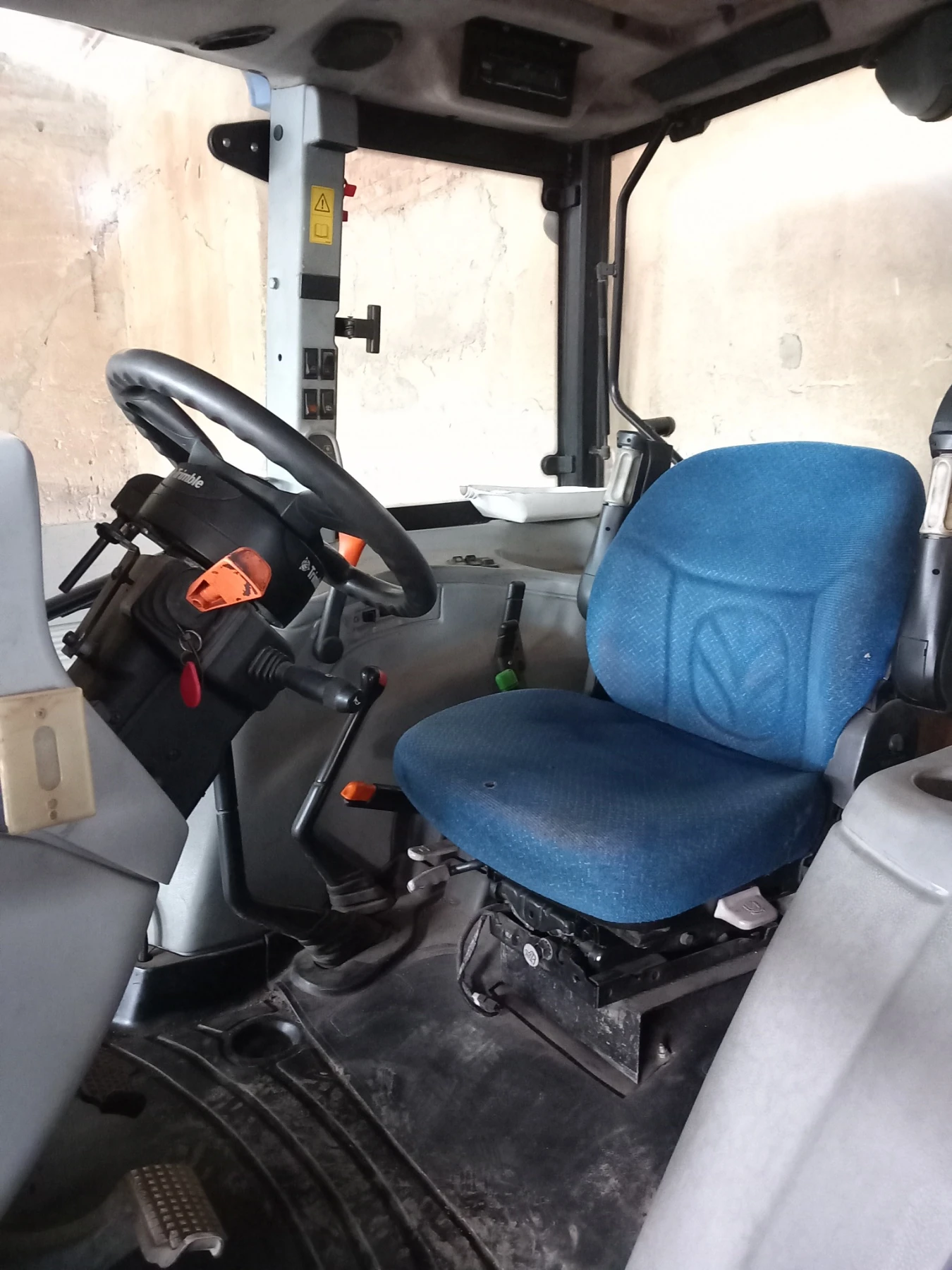 Трактор New Holland T5050 - изображение 3