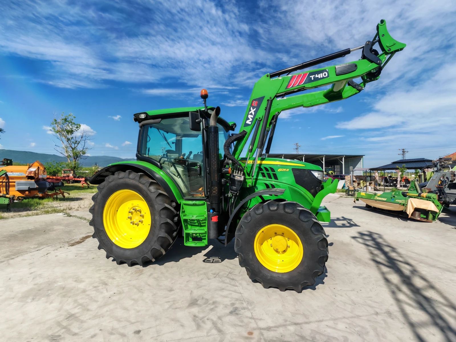 Трактор John Deere 6125R лизинг с първоначална вноска 20 %, снимка 2 - Селскостопанска техника - 54529961