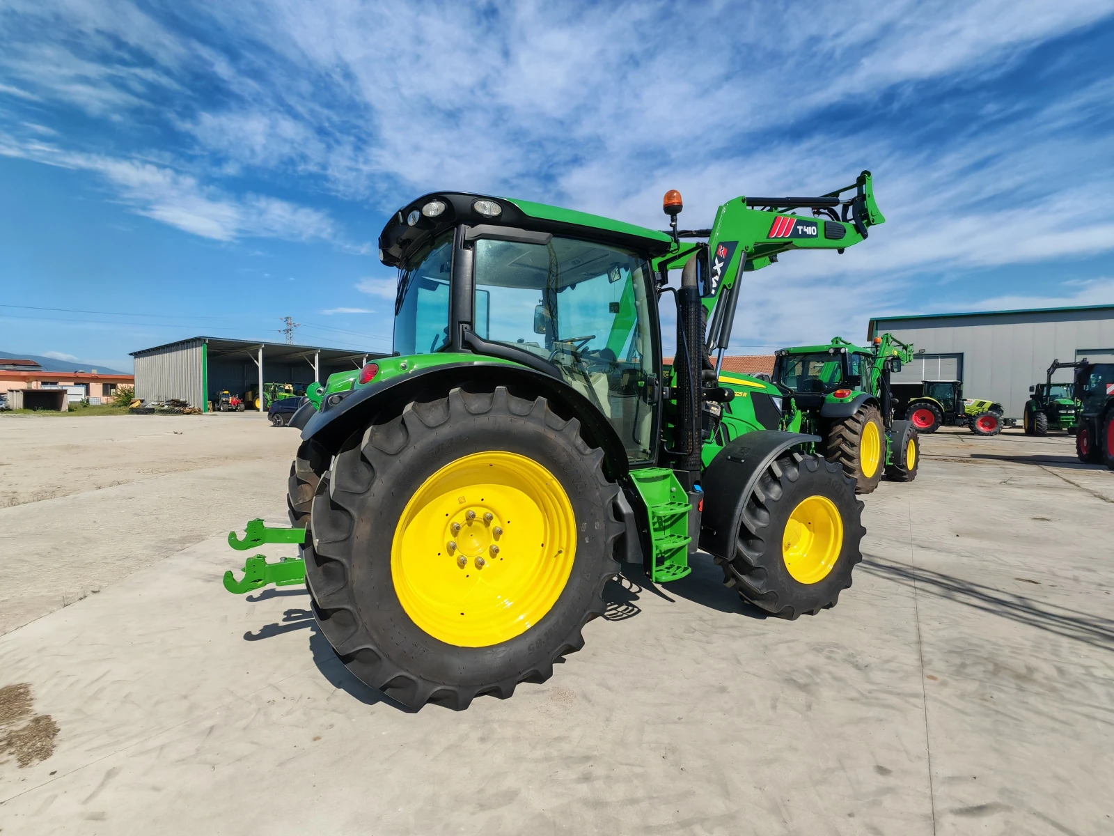 Трактор John Deere 6125R лизинг с първоначална вноска 20 %, снимка 3 - Селскостопанска техника - 54529961