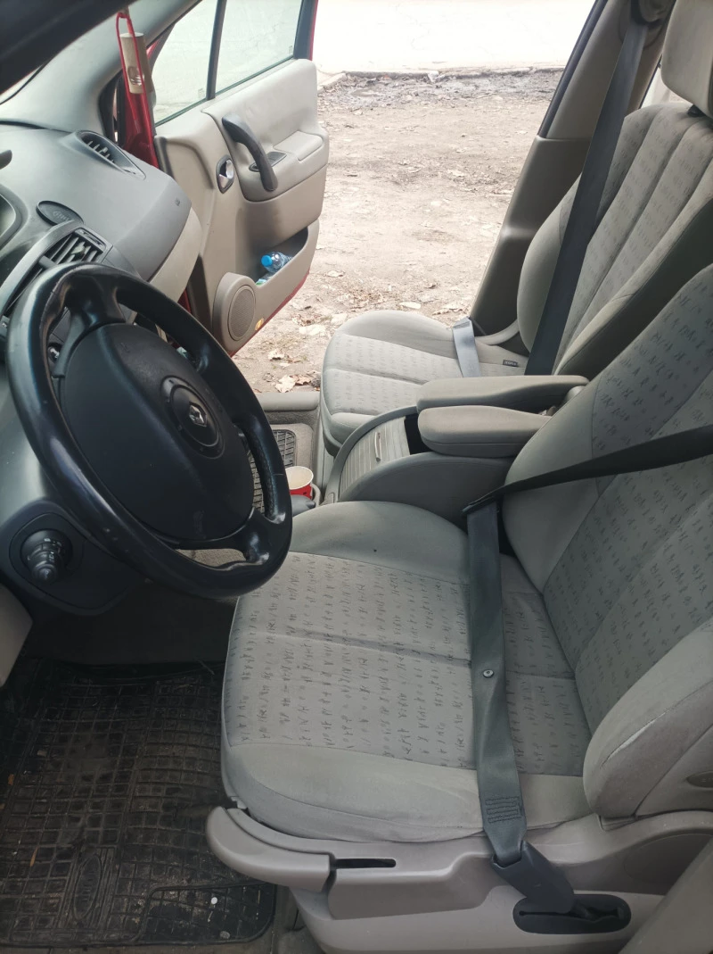 Renault Scenic, снимка 12 - Автомобили и джипове - 46654426