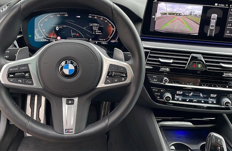 BMW 530 d xDrive = M-Sport Pro= Гаранция, снимка 11 - Автомобили и джипове - 46432781