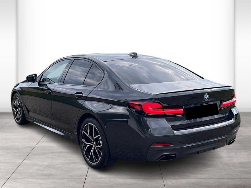 BMW 530 d xDrive = M-Sport Pro= Гаранция, снимка 5 - Автомобили и джипове - 46432781
