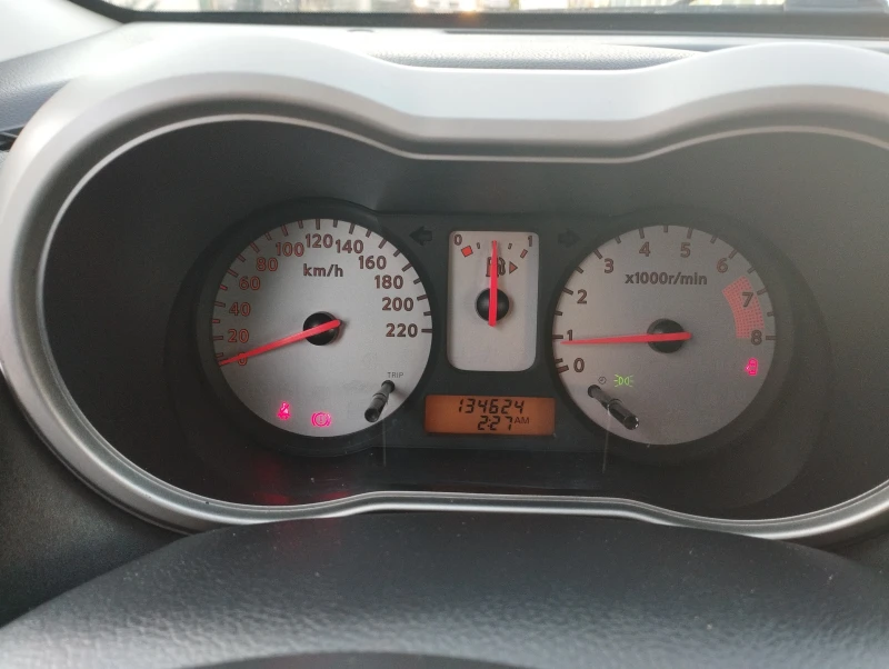 Nissan Note 1.4i, снимка 11 - Автомобили и джипове - 46825800