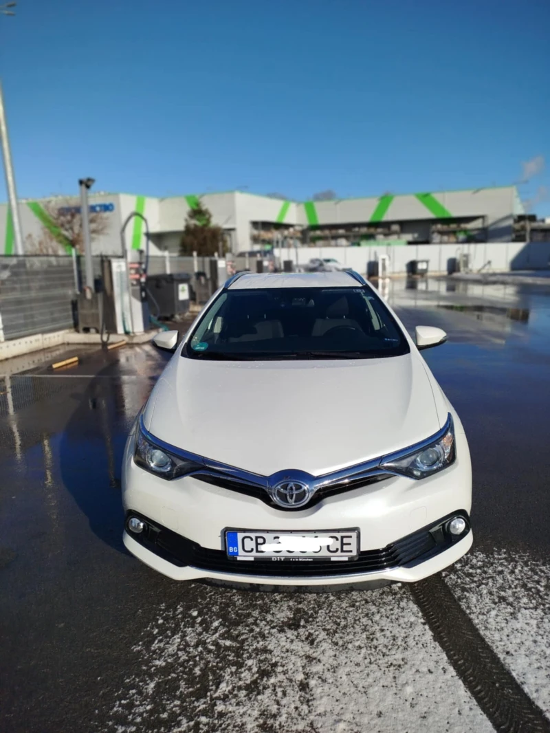 Toyota Auris Touring Sport в Автомобили и джипове в гр. София