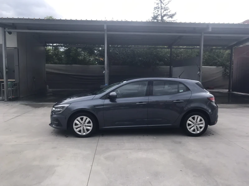 Renault Megane, снимка 4 - Автомобили и джипове - 47841939