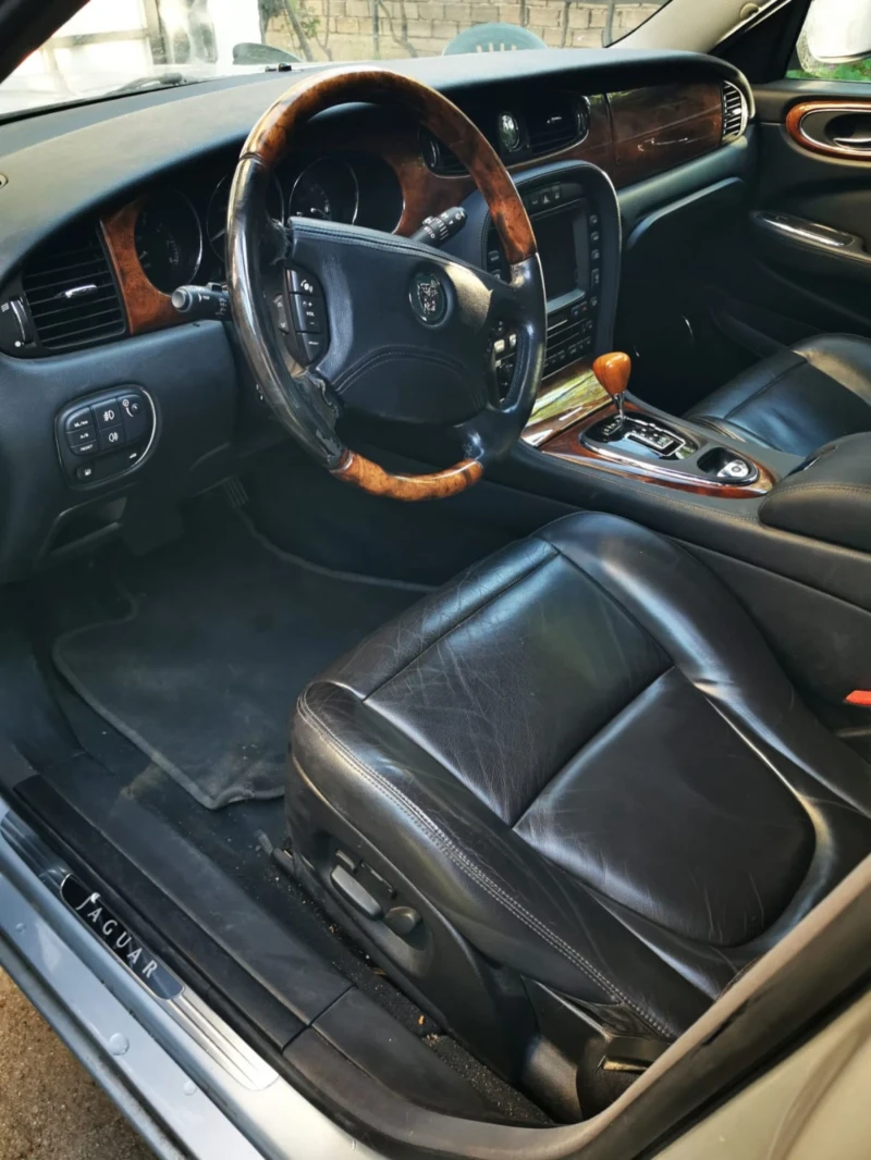 Jaguar Xj 4.2, снимка 8 - Автомобили и джипове - 50086144
